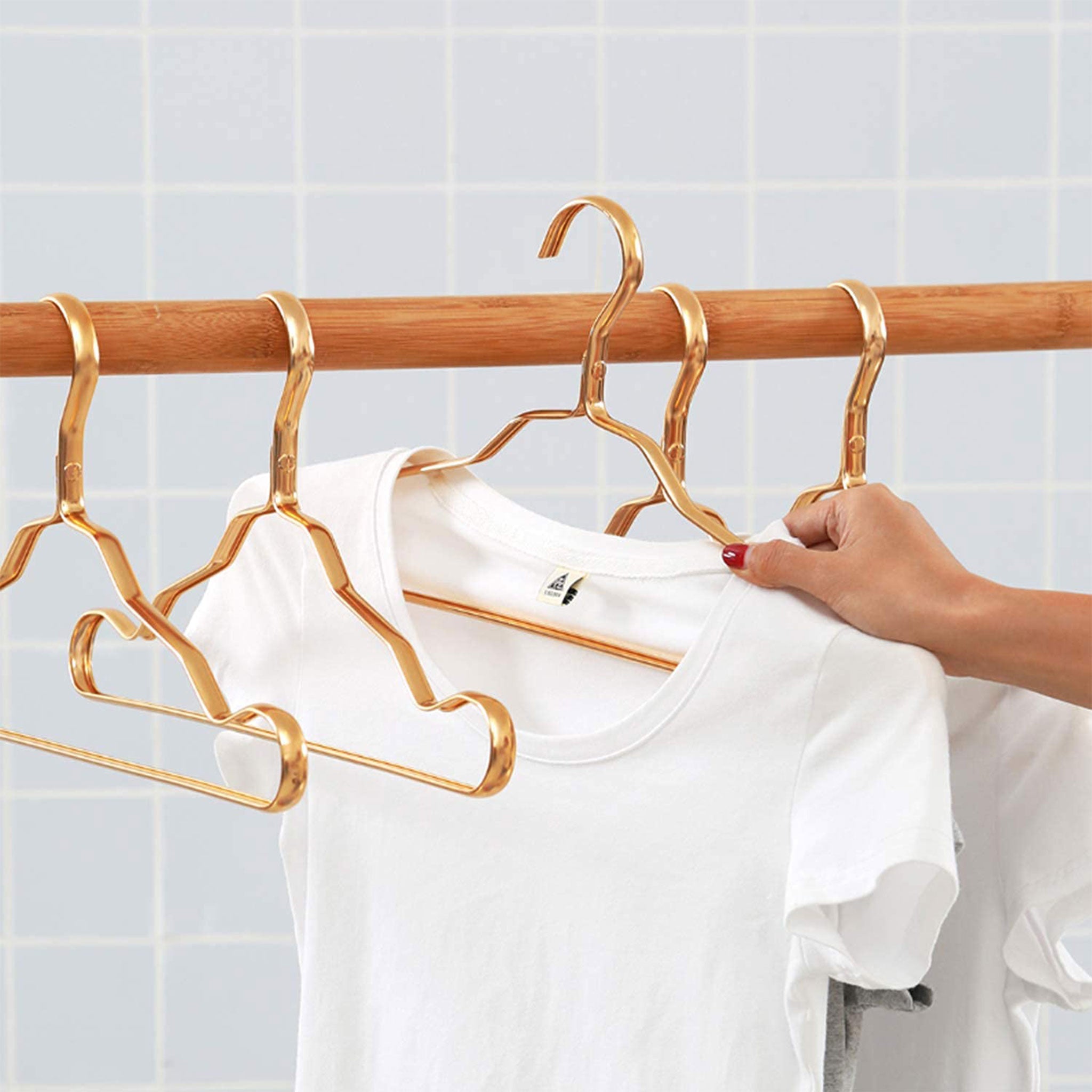 "10-Piece Aluminum Alloy Clothes Hanger Set – Non-Slip Golden Rack"