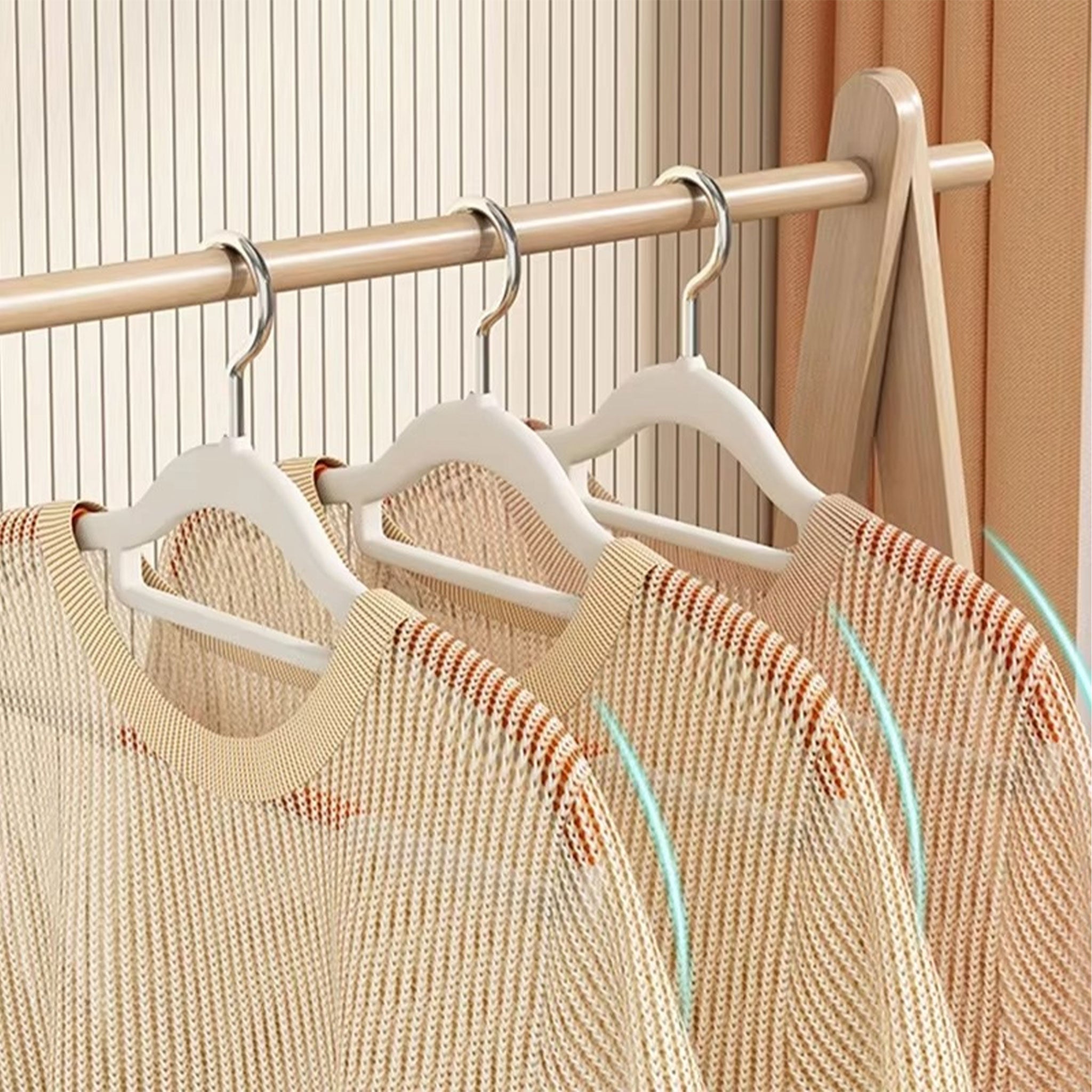 "10-Piece Non-Slip Clothes Hanger Set – No-Trace Storage Solution"