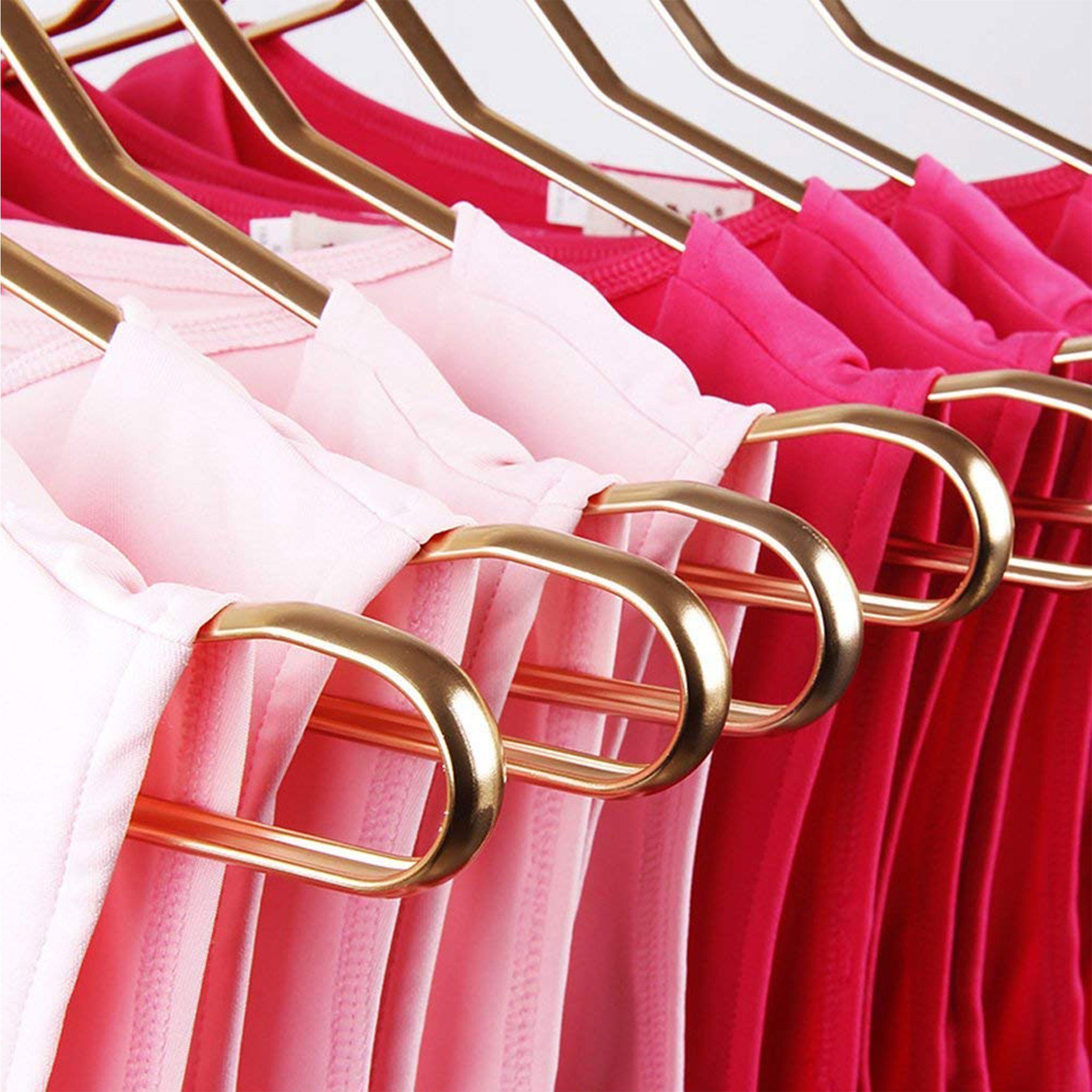 "10-Piece Aluminum Alloy Clothes Hanger Set – Non-Slip Golden Rack"