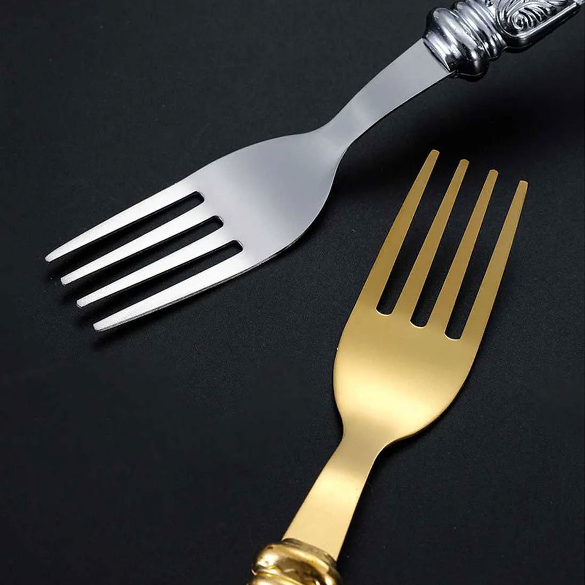 12-Piece Silver & Gold Cutlery Gift Set – Knives, Forks & Spoons