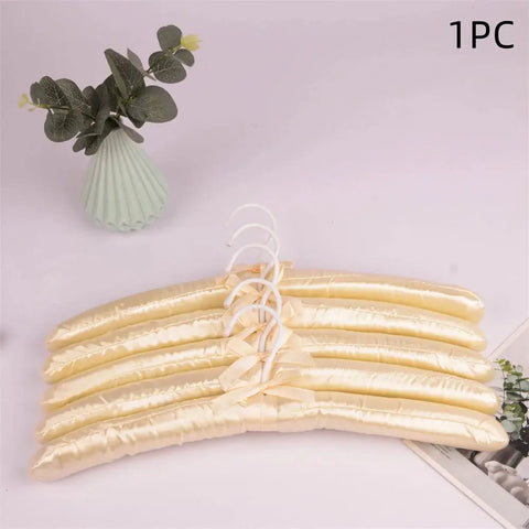 1pcs Silk Hanger Coat Satin Padded Clothes Silk Wrapped Display Hanger Sponge Hangers Clothes Hanger  Non-Slip Dress Hanger wiktra