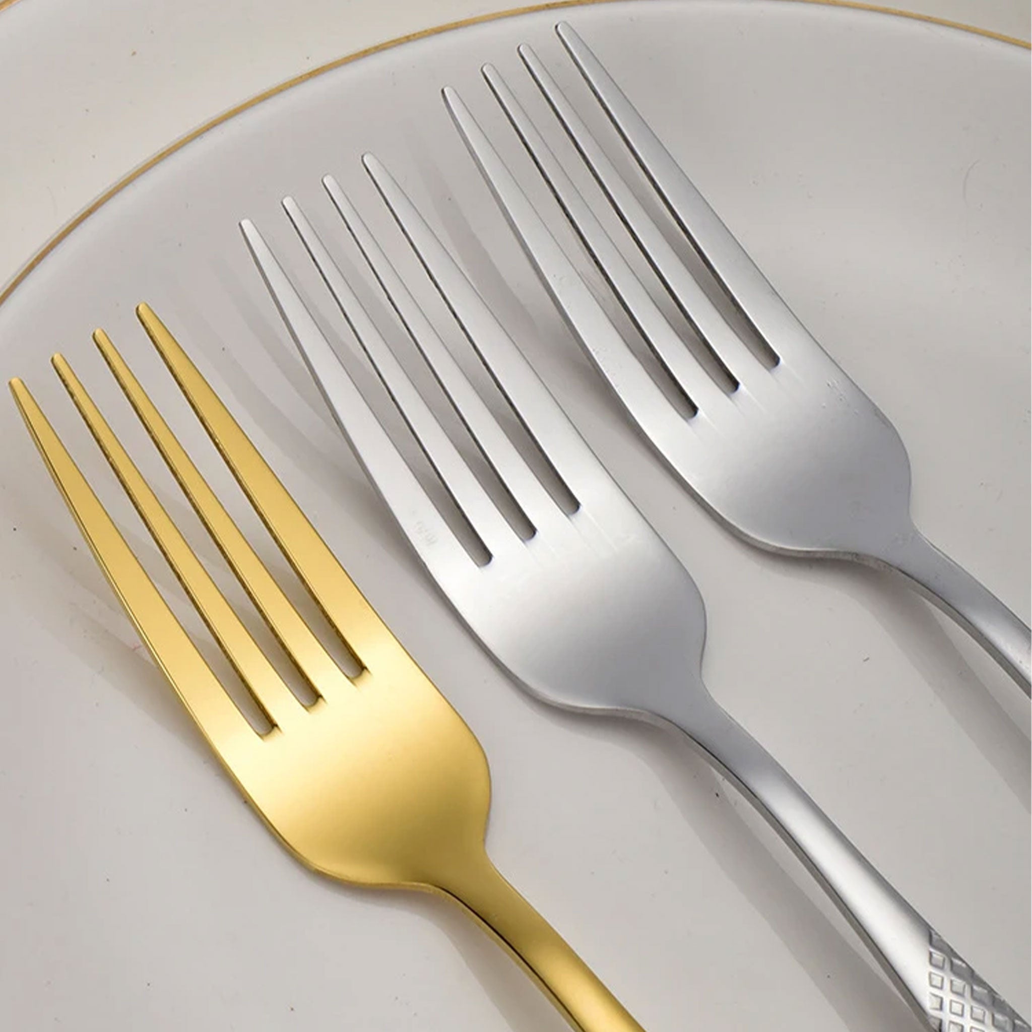 5-Piece Luxury Gold Stainless Steel Cutlery Set – Fork, Spoon & Knife