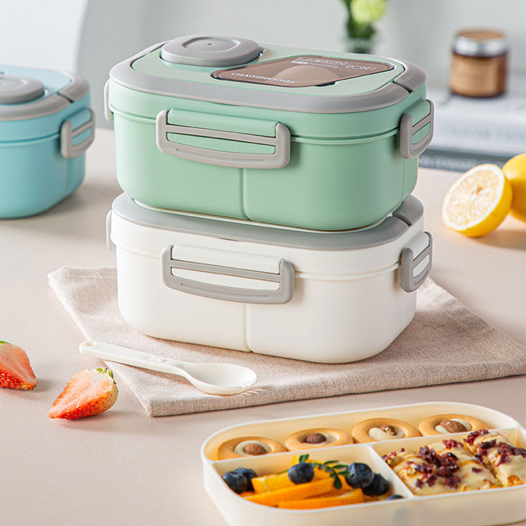 Microwave-Heated Portable Lunch Box