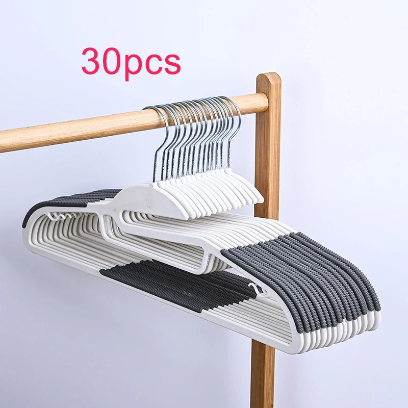 10/20/30pcs plastic coat hanger, non-slip super thin space-saving suit hanger pants hanger, sturdy and durable, with 360° hooks