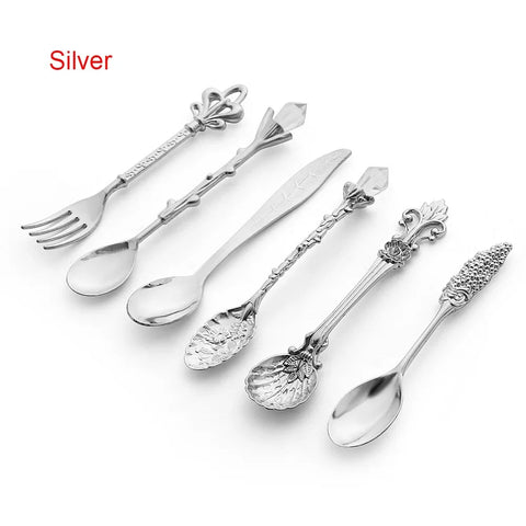 6pcs Vintage Spoons Fork Mini Royal Style Metal Gold Carved Coffee Snacks Fruit Prikkers Dessert Fork Kitchen Tool Teaspoon 1set