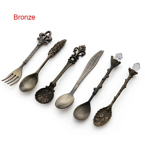 6pcs Vintage Spoons Fork Mini Royal Style Metal Gold Carved Coffee Snacks Fruit Prikkers Dessert Fork Kitchen Tool Teaspoon 1set