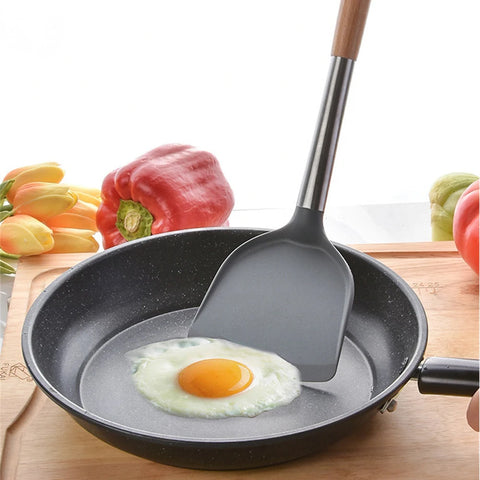 Frying Shovel Silicone Non-slip Anti-scalding Hanging Hole Wooden Handle Kitchen Utensils Duck Tongue Shovel Food Grade Spatula