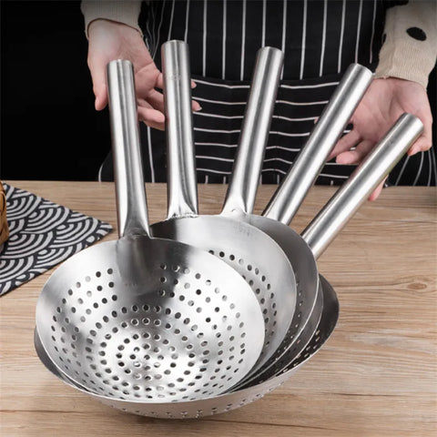 Stainless Steel Long Handle Colander Kitchen Tools Creative Scoop Strainer Large Oil Flour Noodle Dumplings Sieve Skimmer Mesh