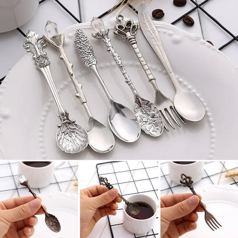 6pcs Vintage Spoons Fork Mini Royal Style Metal Gold Carved Coffee Snacks Fruit Prikkers Dessert Fork Kitchen Tool Teaspoon 1set