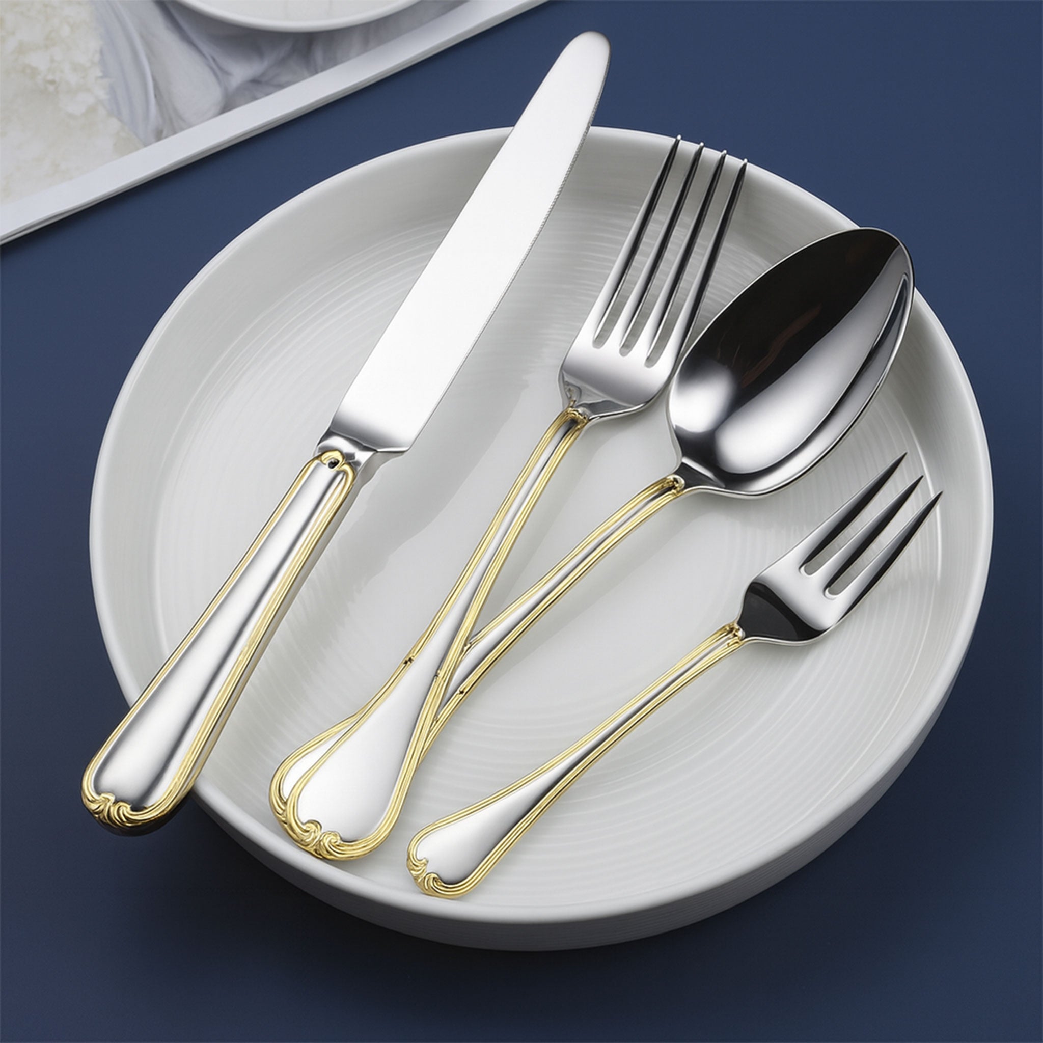 Shiny Partial Gold 18/10 Stainless Steel Cutlery Set – 4 Pieces