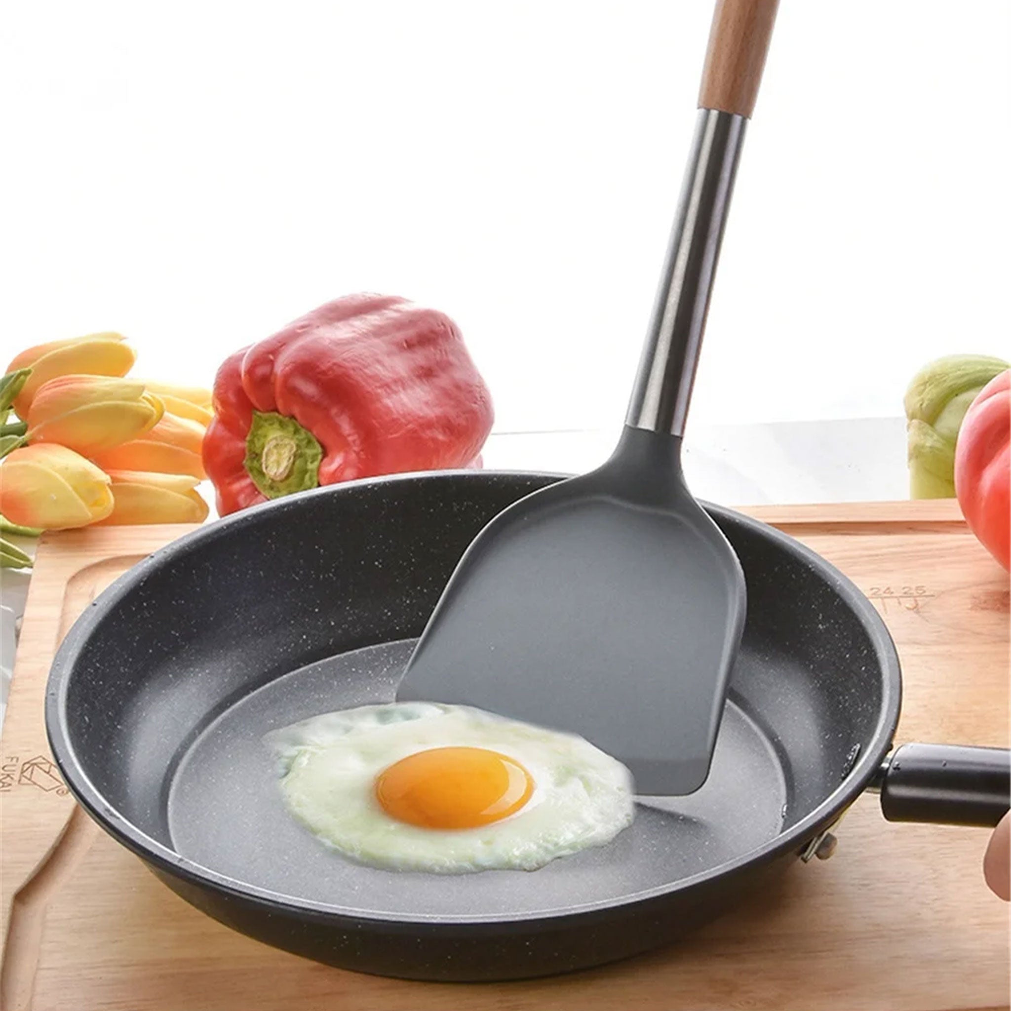 Silicone Non-Stick Frying Spatula with Wooden Handle – Food-Grade Duck Tongue Scraper