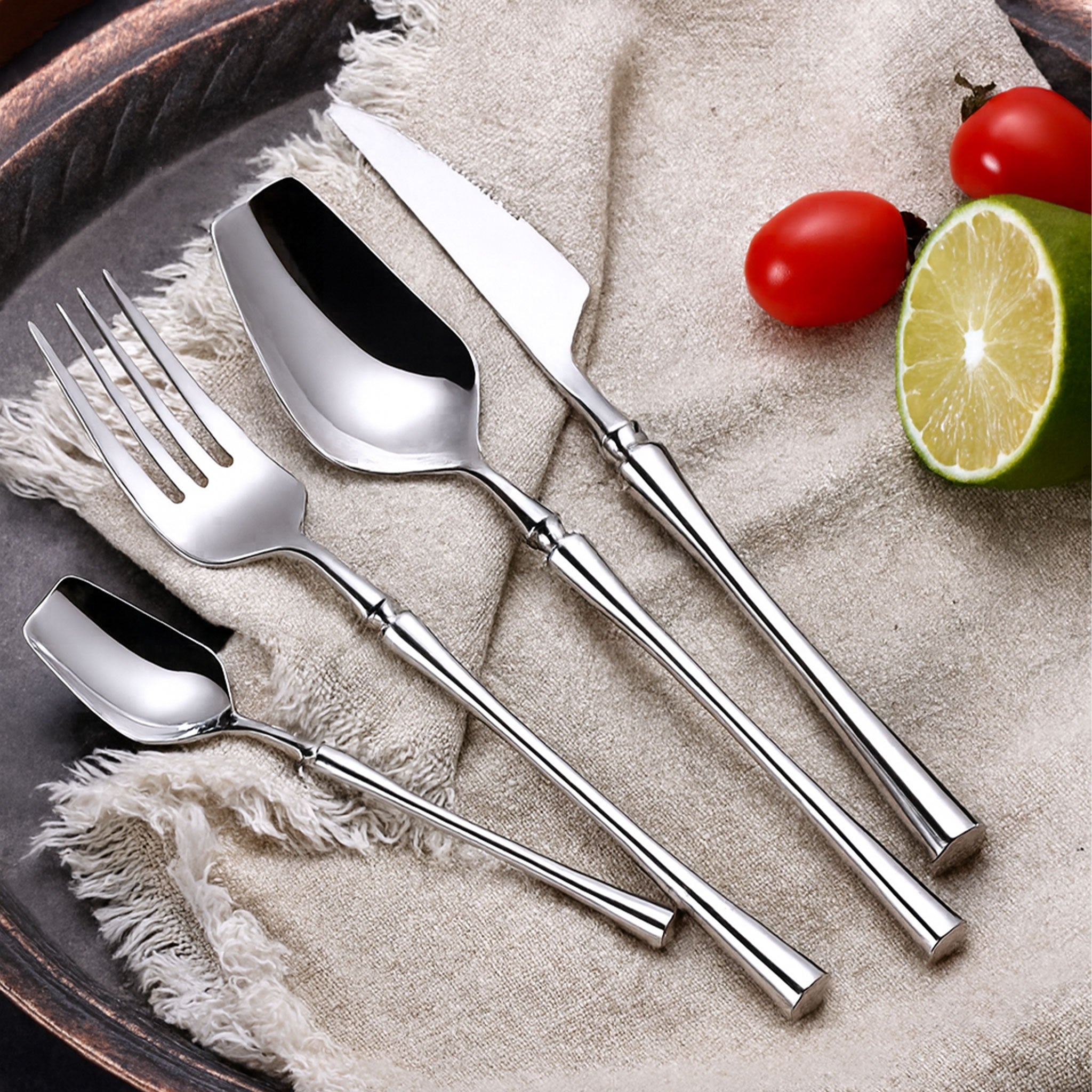 Silver 24-Piece Stainless Steel Cutlery Set