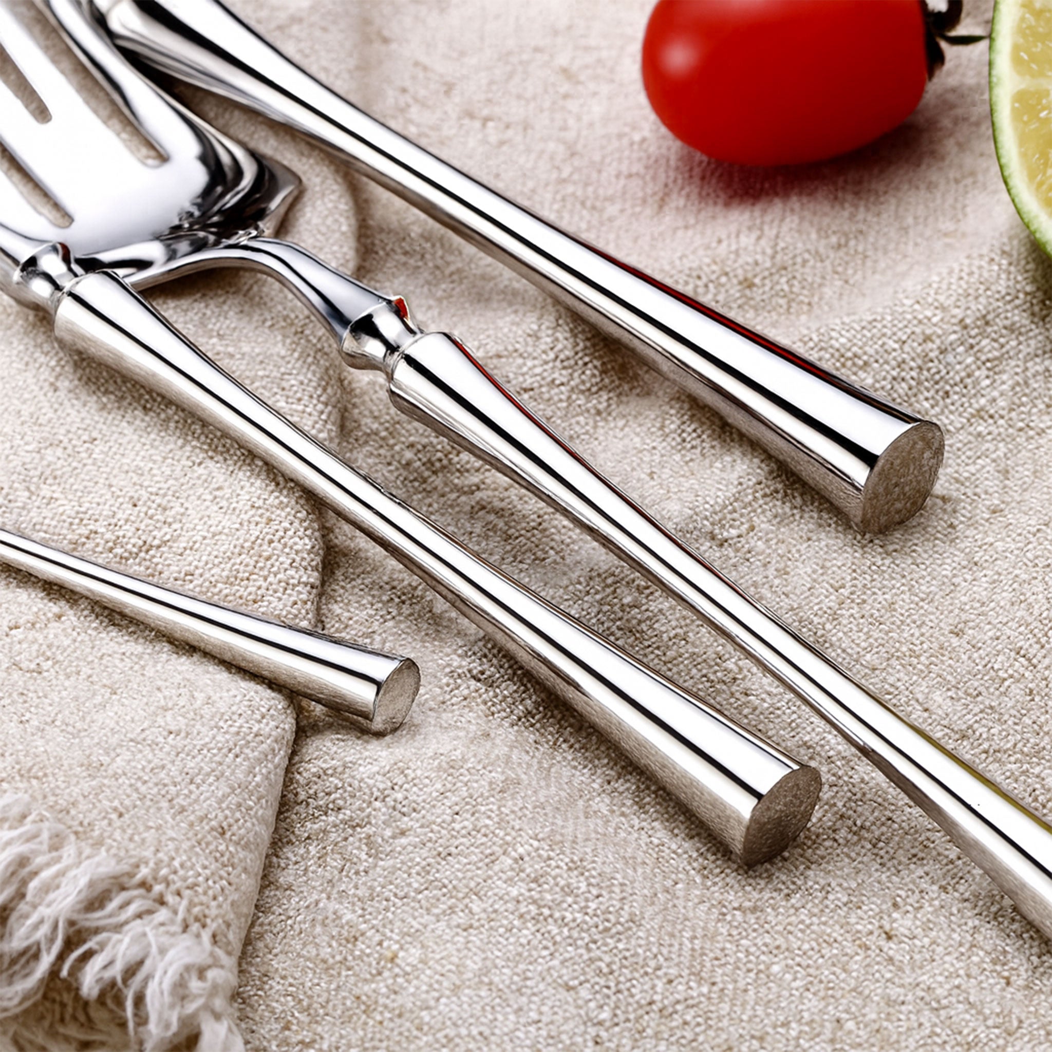 Silver 24-Piece Stainless Steel Cutlery Set