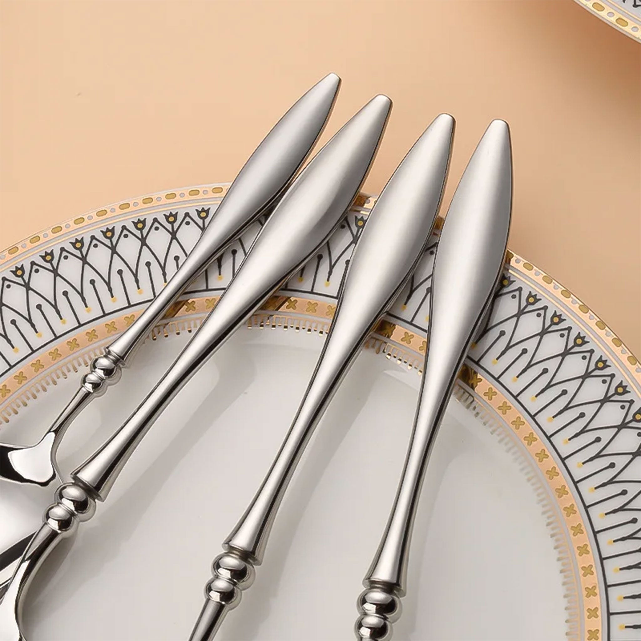 Stainless Steel Western Tableware Set – Steak Knife, Fork & Spoon