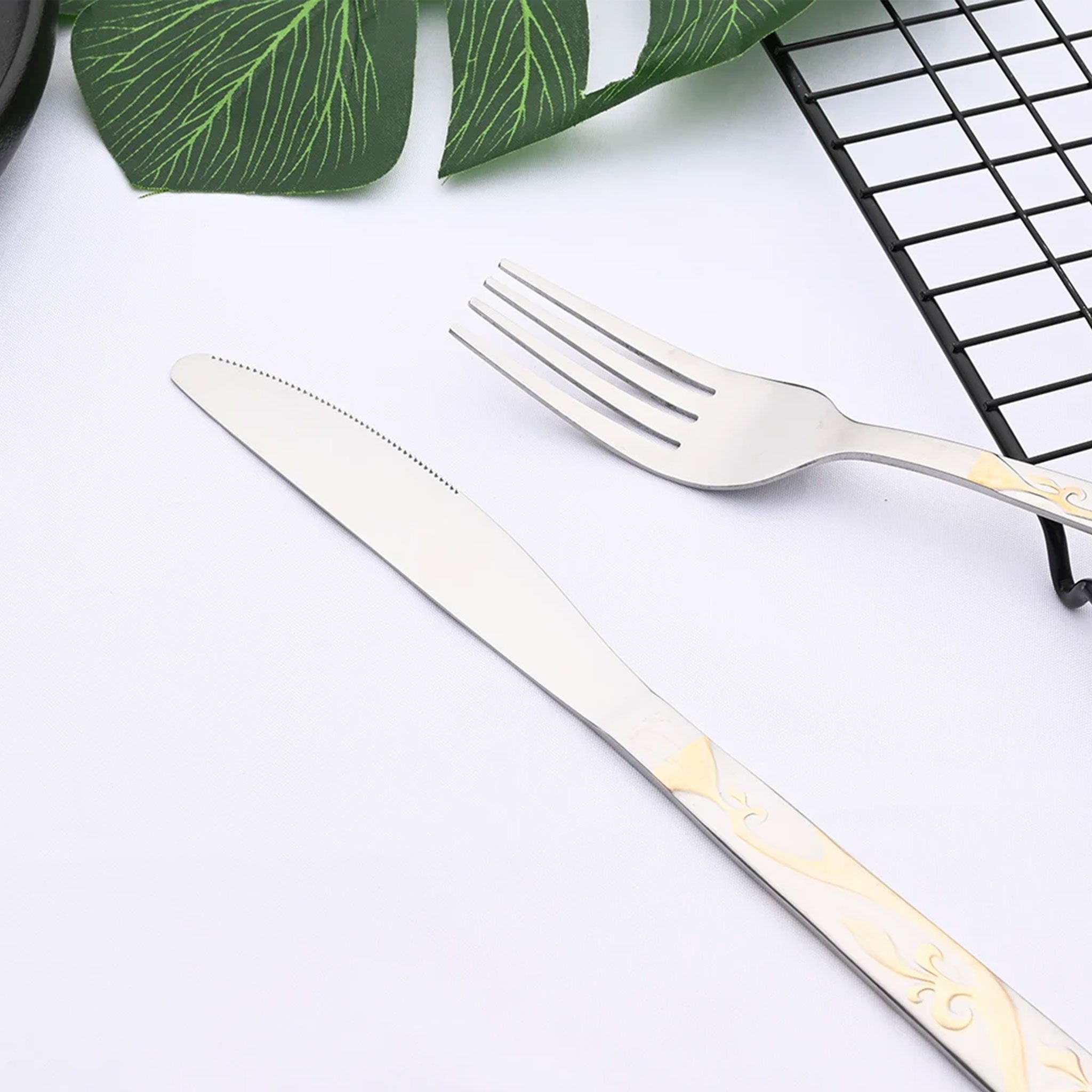 Vintage Gold Flatware Cutlery Set – 8/32pcs Engraved Dinnerware